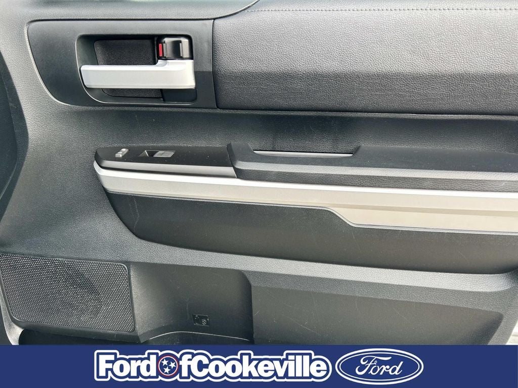 2017 Toyota Tundra SR5