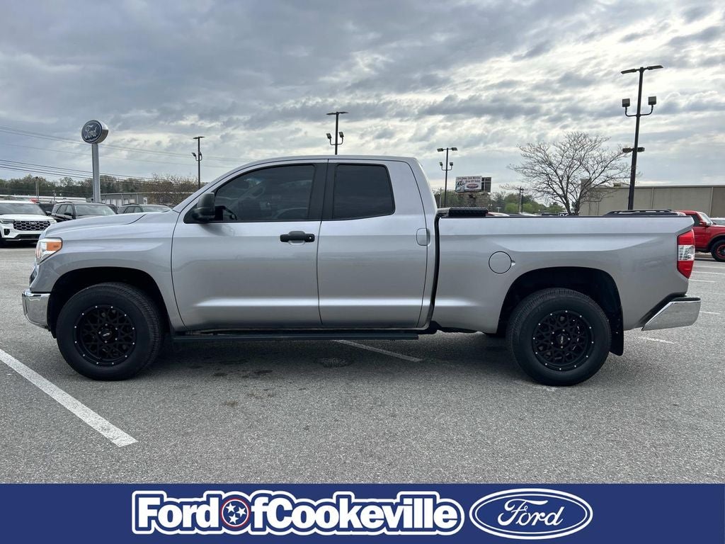 2017 Toyota Tundra SR5