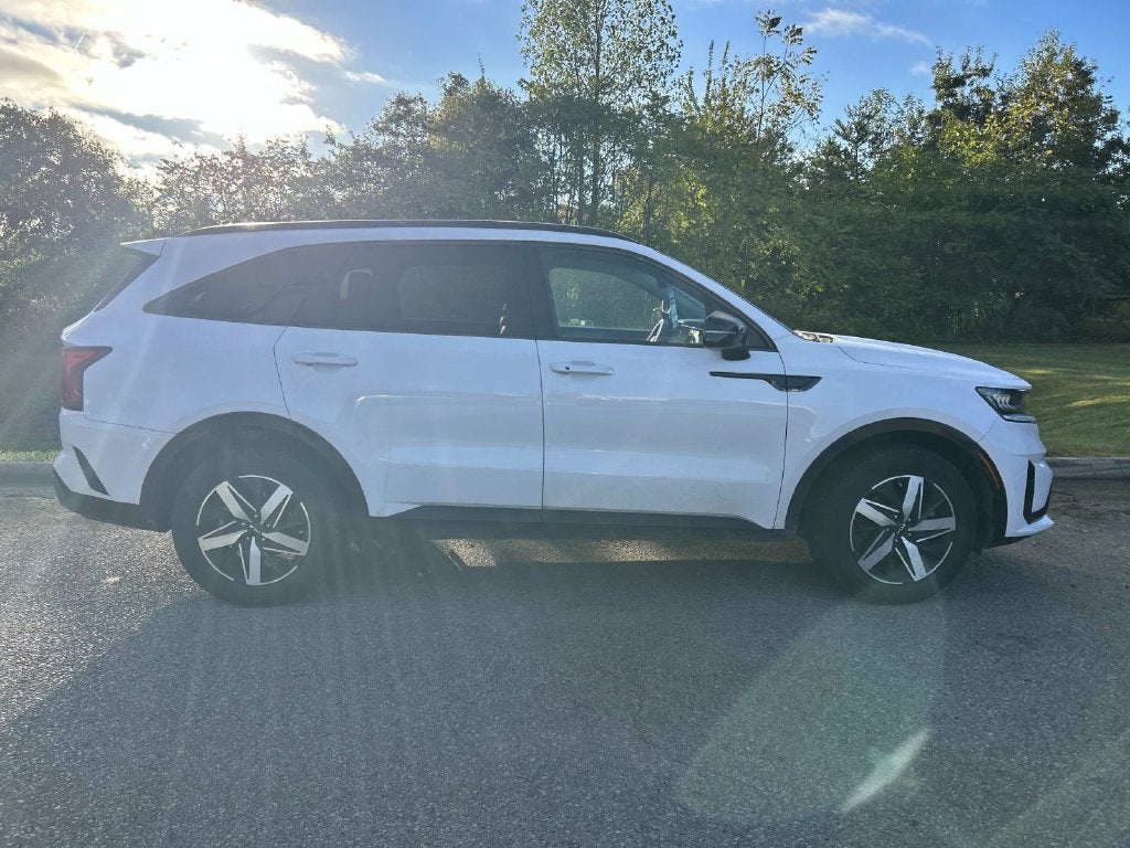 2023 Kia Sorento S