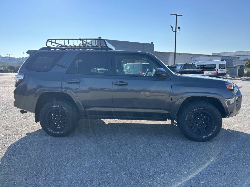 2023 Toyota 4Runner TRD Off-Road