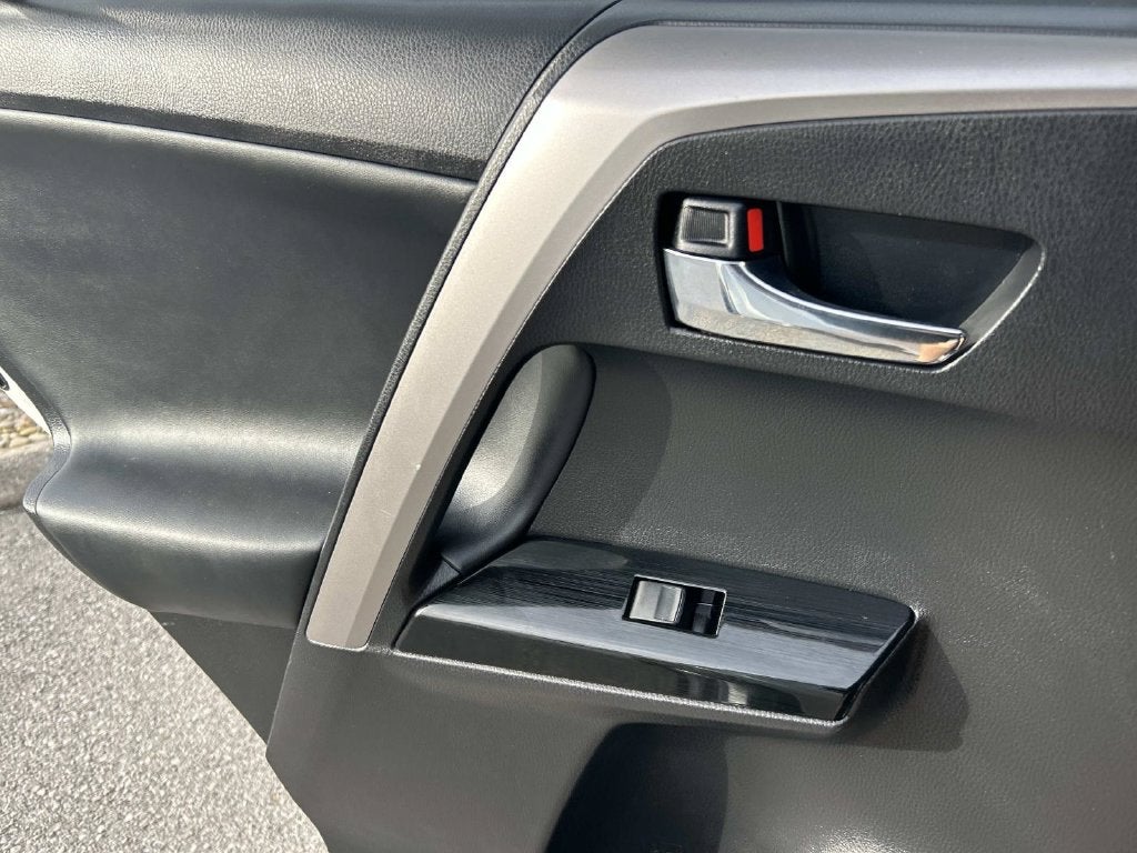 2016 Toyota RAV4 Hybrid Limited