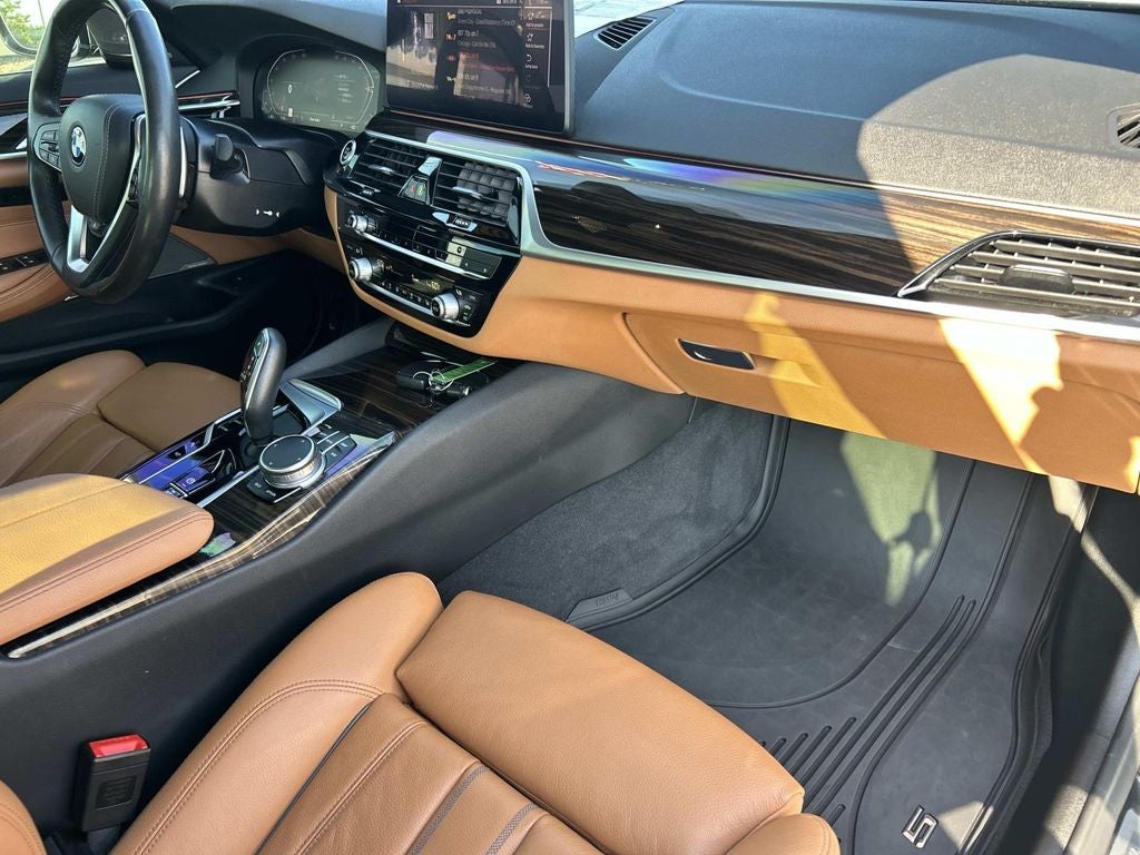 2021 BMW 5 Series 540i