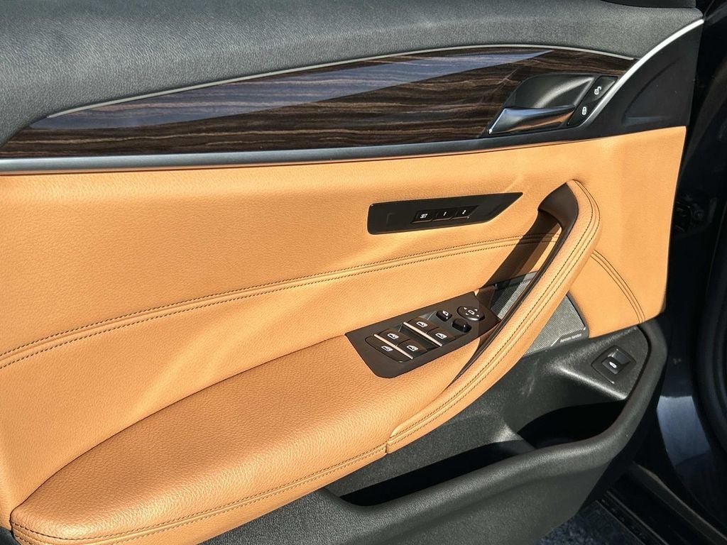 2021 BMW 5 Series 540i