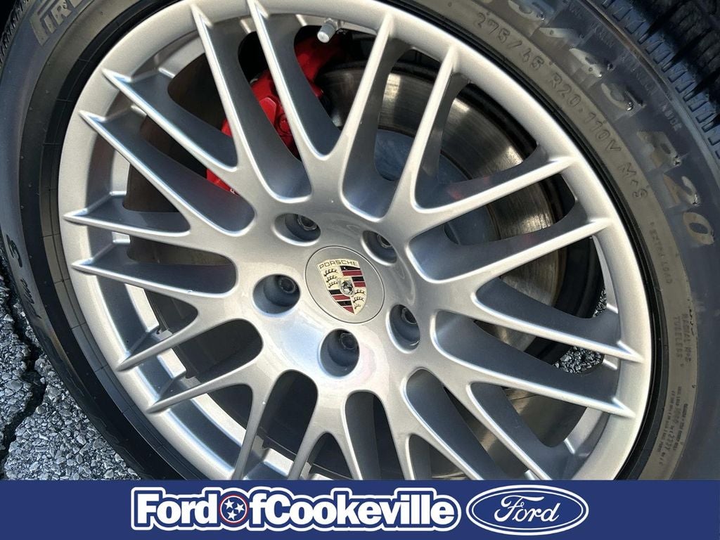 2013 Porsche Cayenne GTS