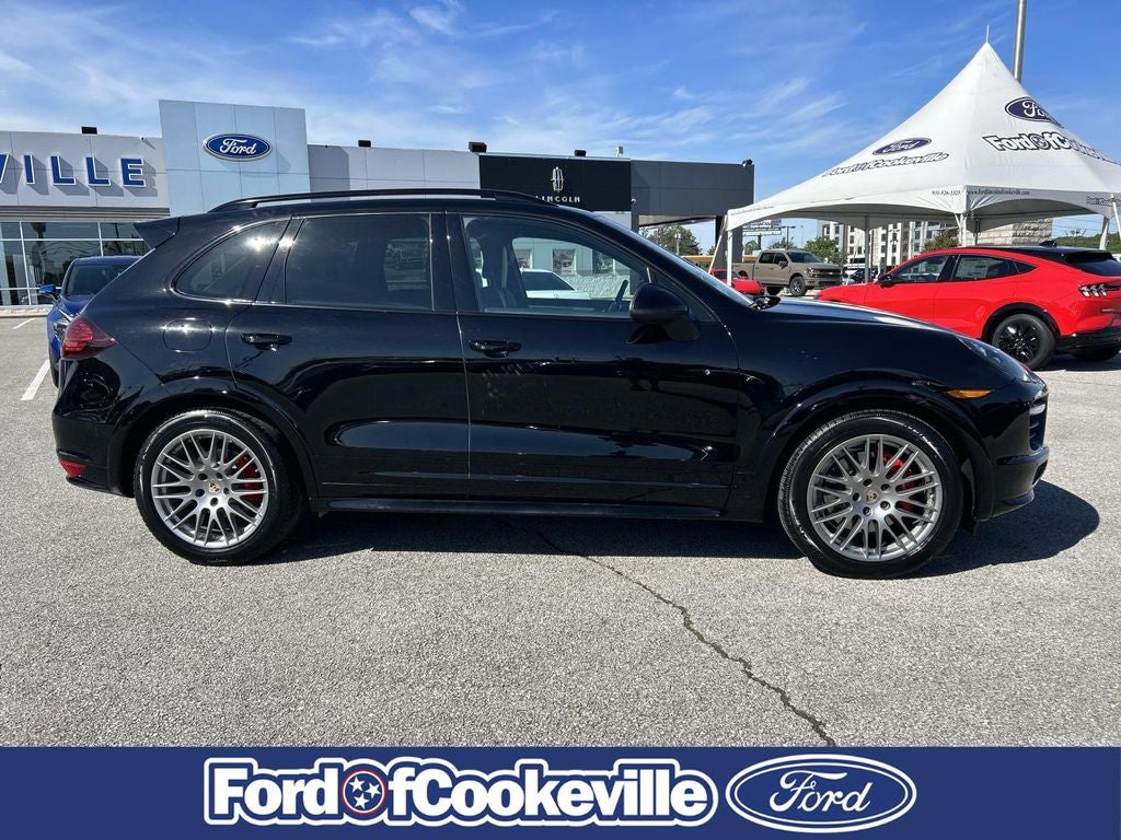 2013 Porsche Cayenne GTS