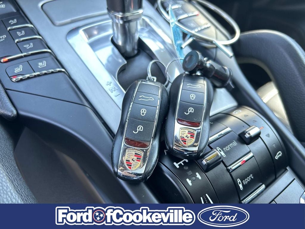 2013 Porsche Cayenne GTS