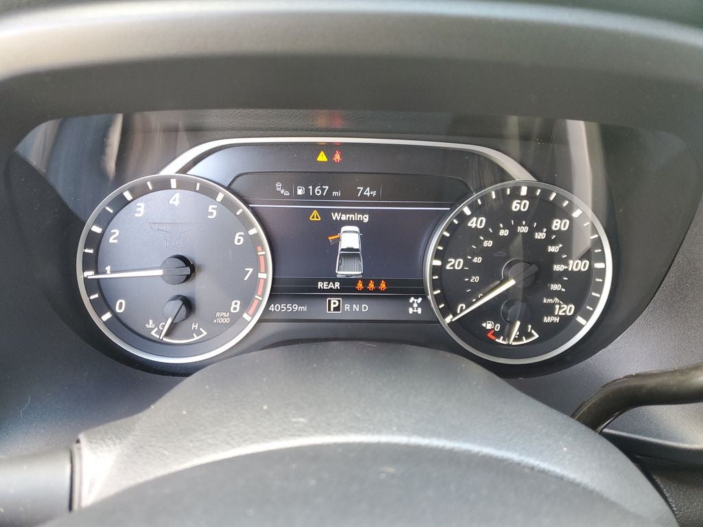 2024 Nissan Titan SV