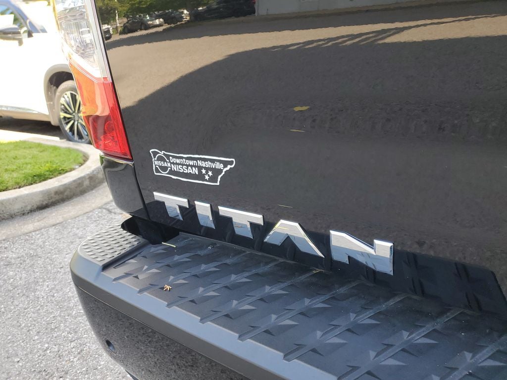 2024 Nissan Titan SV