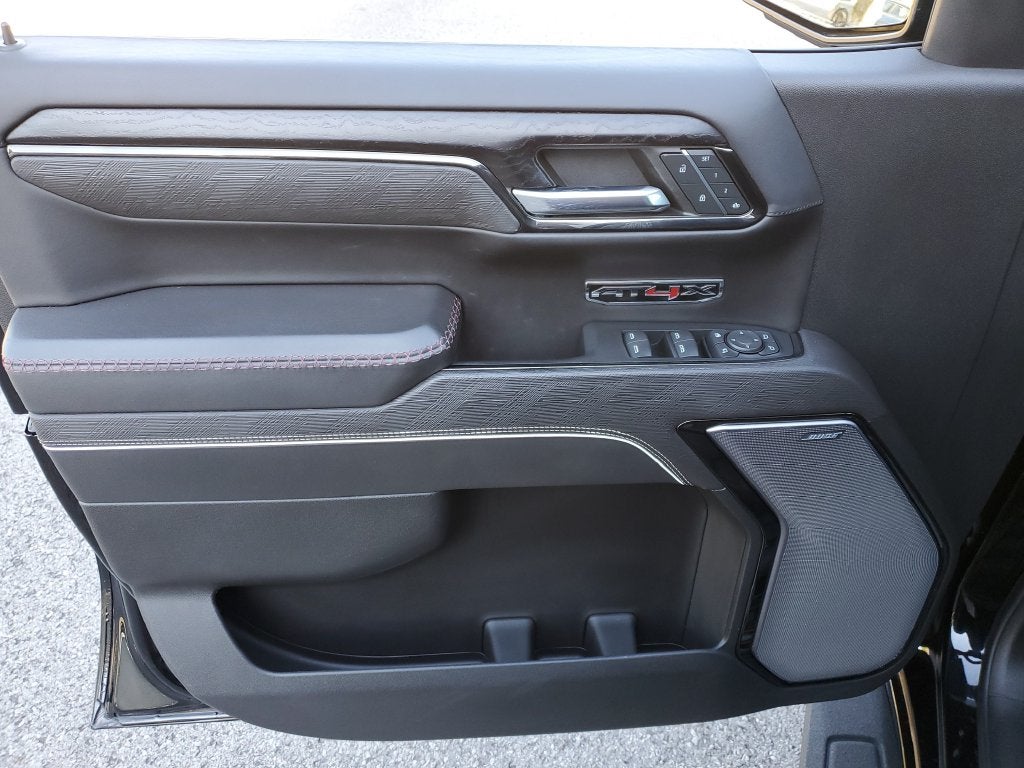 2024 GMC Sierra 1500 AT4X