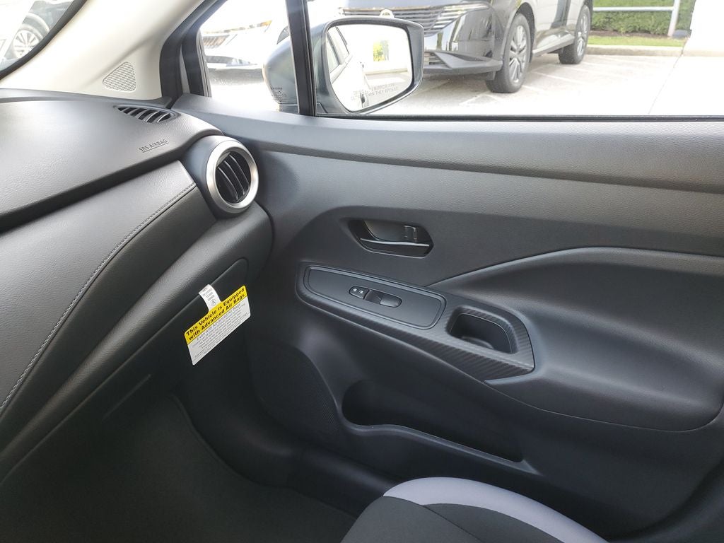 2025 Nissan Versa 1.6 S