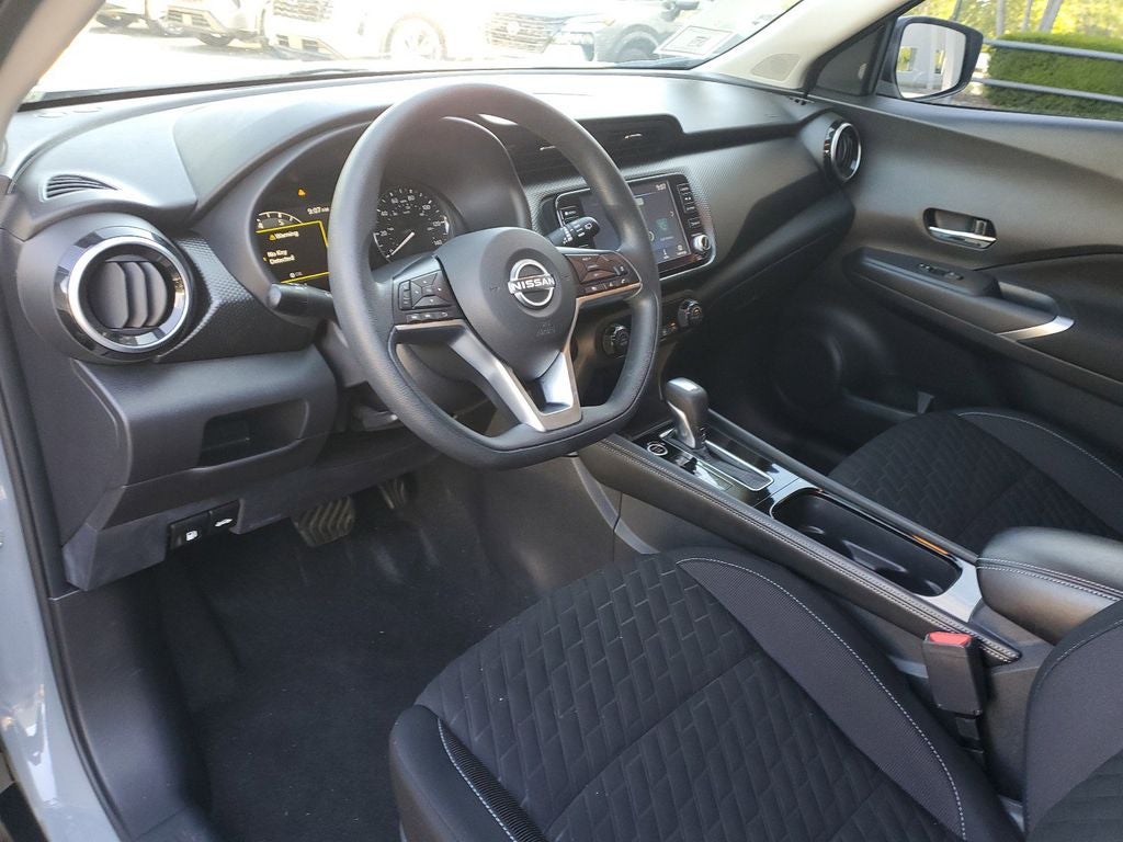 2022 Nissan Kicks SV