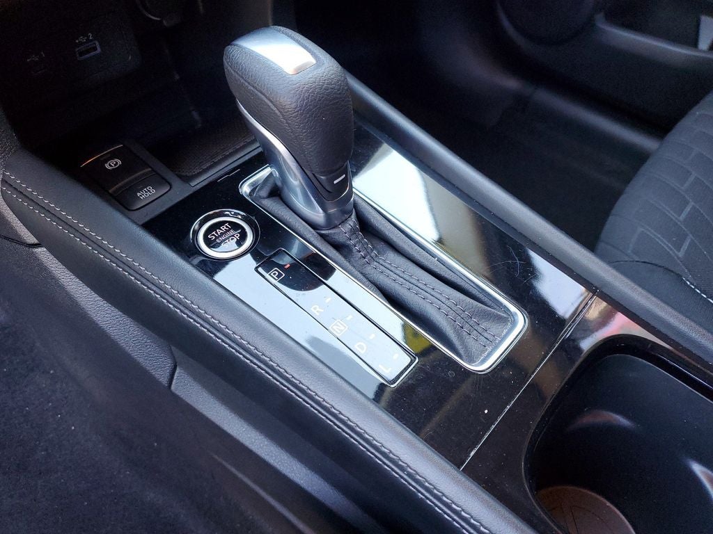 2022 Nissan Kicks SV