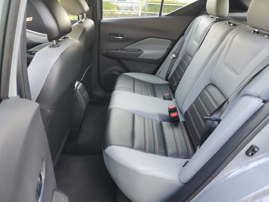 2021 Nissan Kicks SR