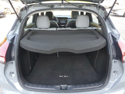 2021 Nissan Kicks SR