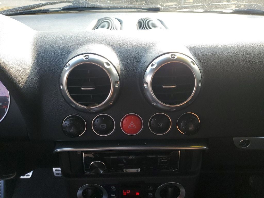 2002 Audi TT 1.8T quattro