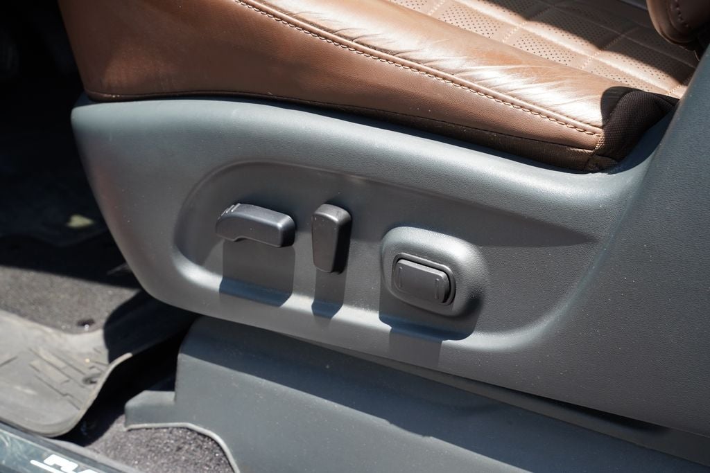 2024 Nissan Titan Platinum Reserve
