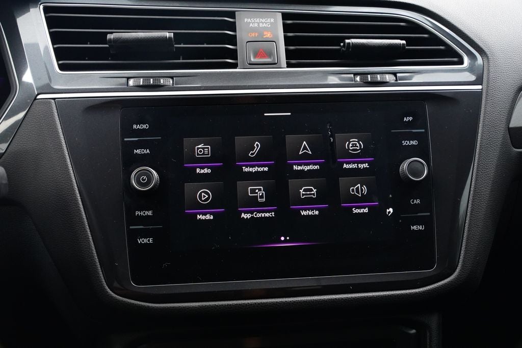 2024 Volkswagen Tiguan 2.0T SE R-Line Black
