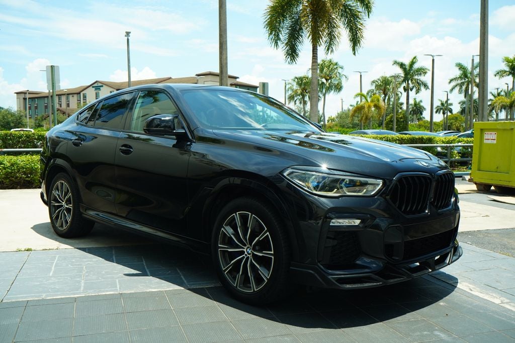 2021 BMW X6 M50i