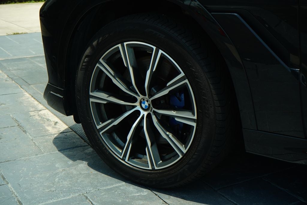2021 BMW X6 M50i