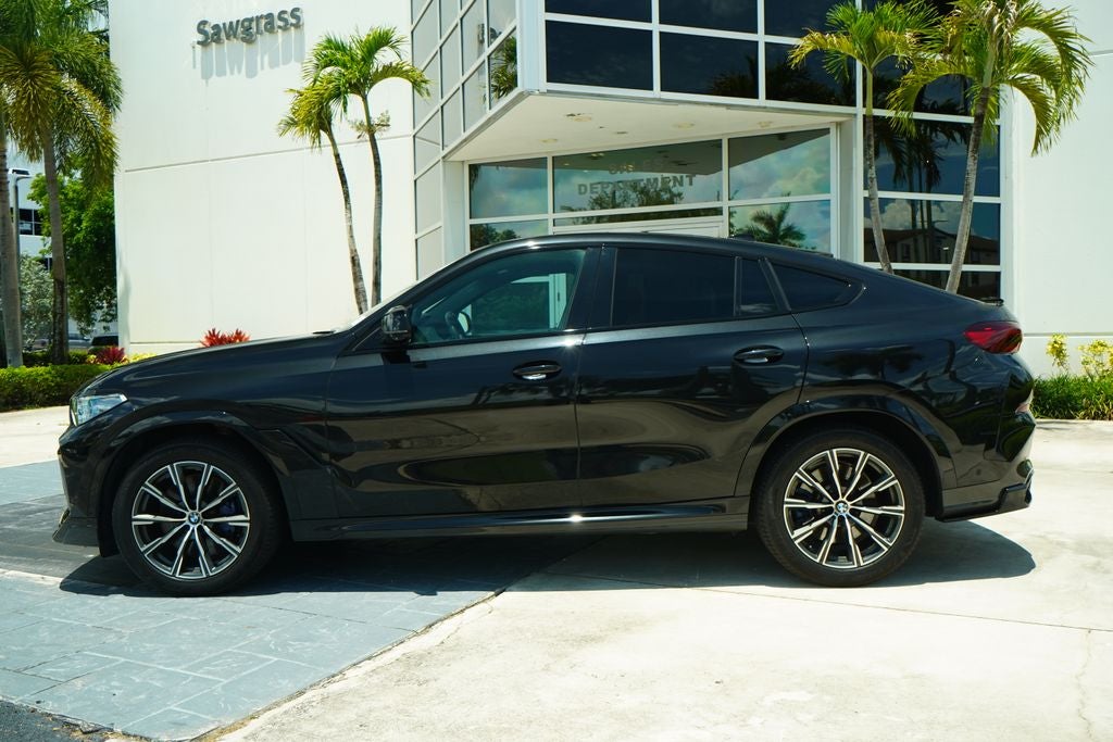 2021 BMW X6 M50i