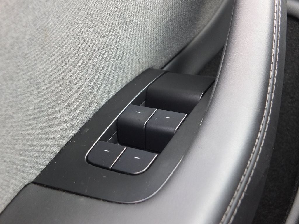 2025 Tesla Model 3 Standard