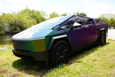 2024 Tesla Cybertruck Base Crazy color shift wrap!