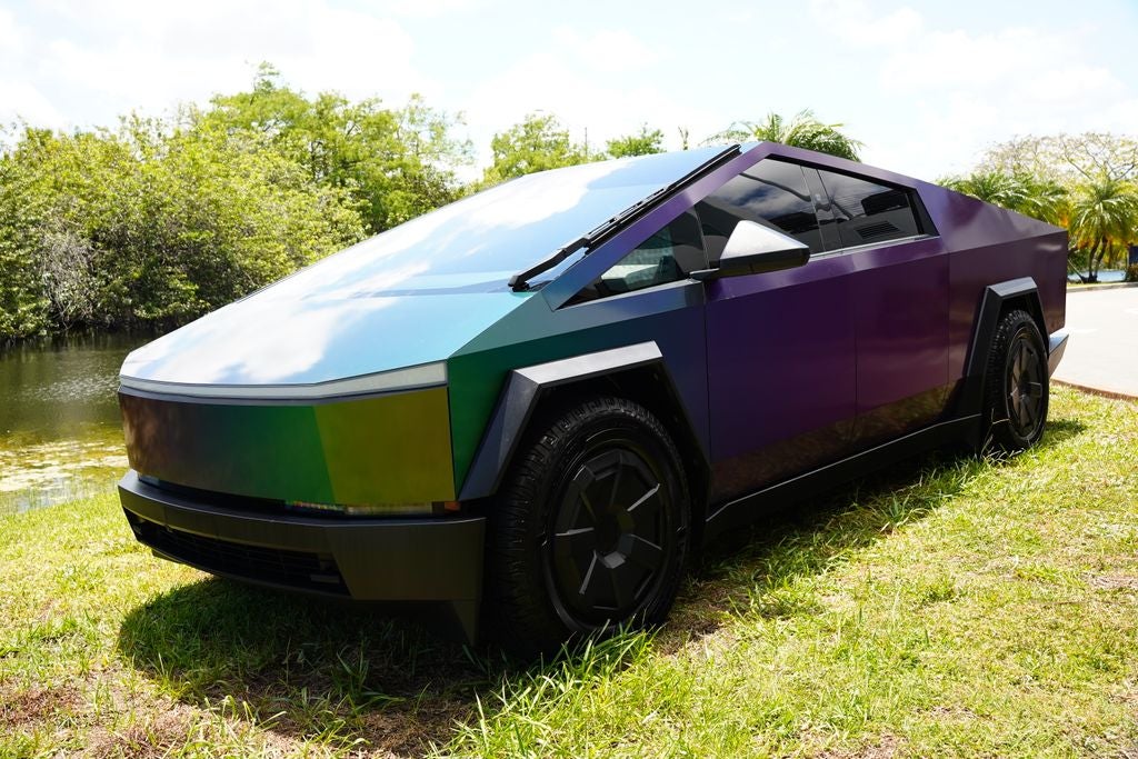 2024 Tesla Cybertruck Base Crazy color shift wrap!
