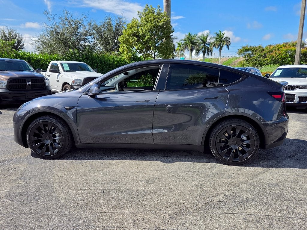 2024 Tesla Model Y Long Range