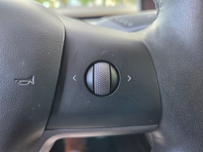 2024 Tesla Model Y Performance