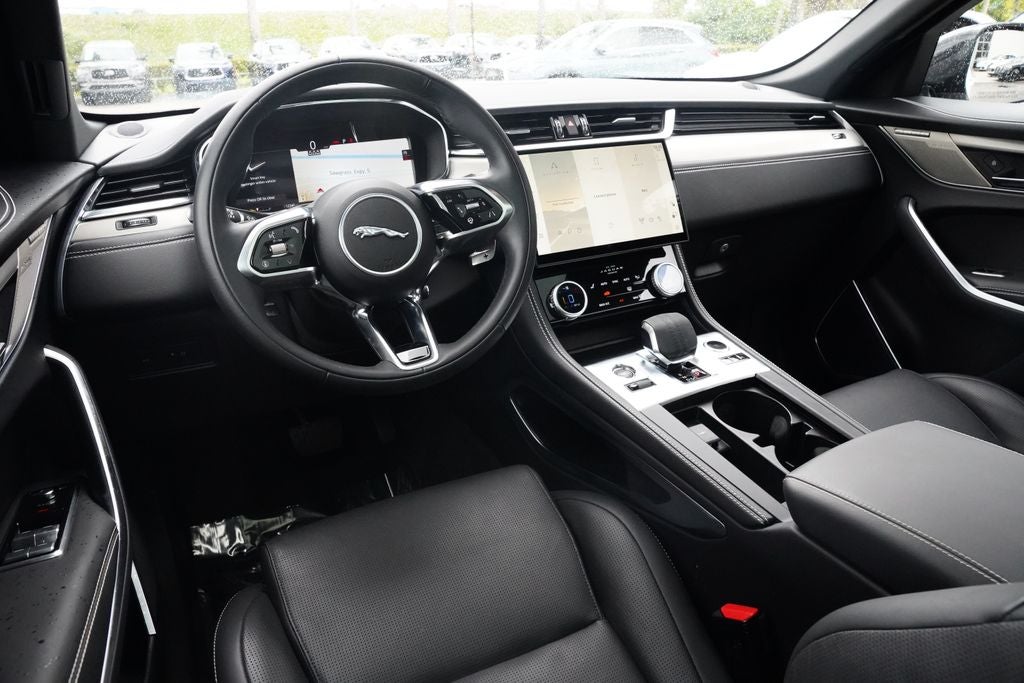 2026 Jaguar F-PACE P250 R-Dynamic S