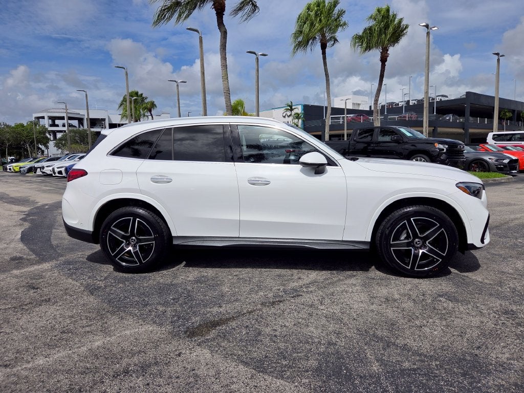2023 Mercedes-Benz GLC 300 GLC 300