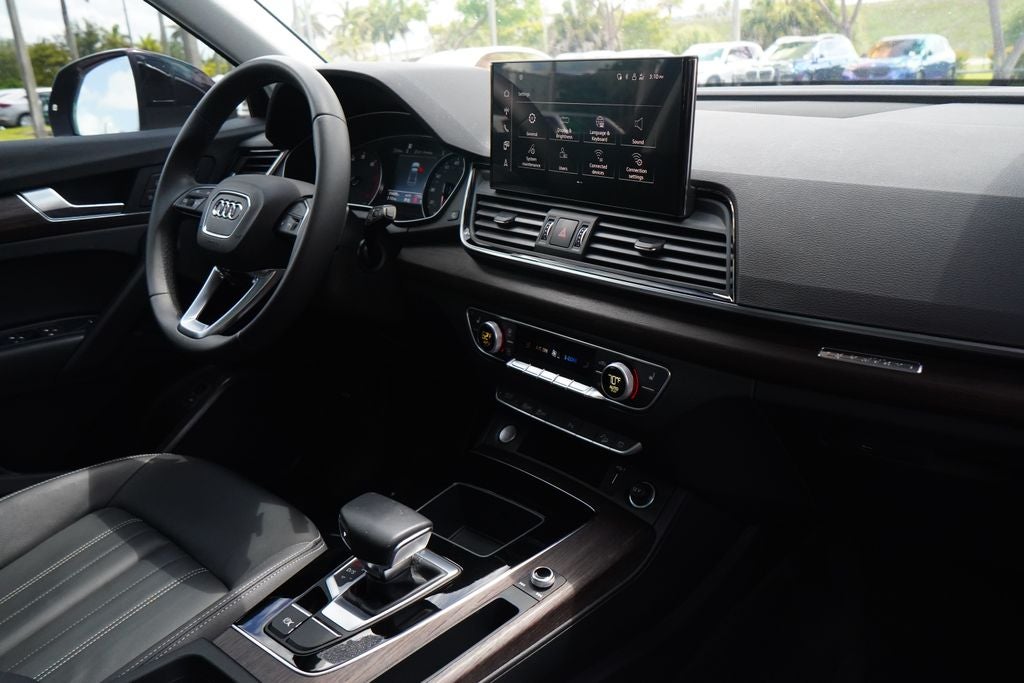 2023 Audi Q5 40 Premium quattro
