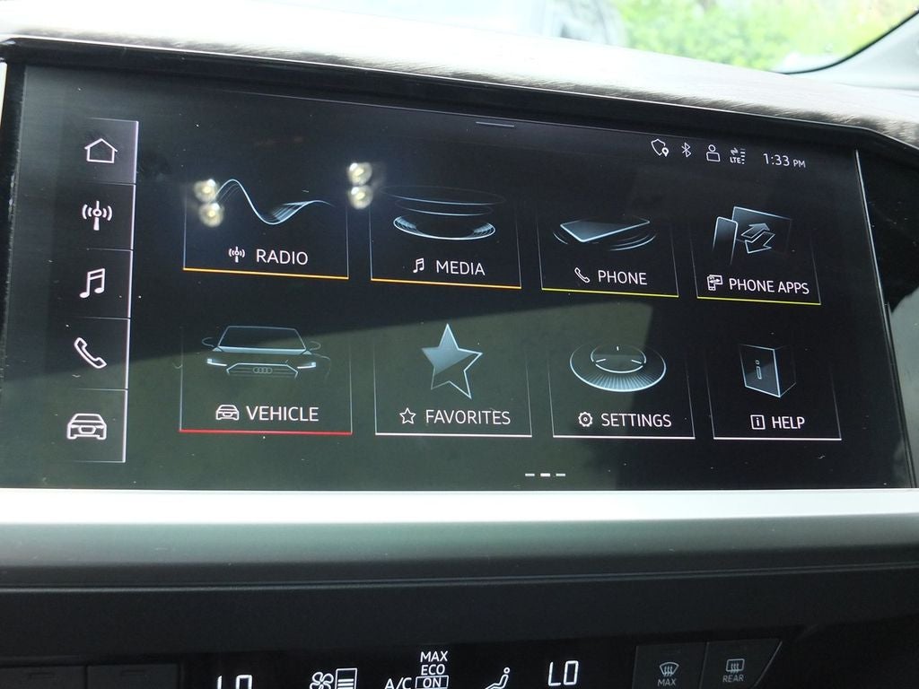 2024 Audi Q4 e-tron Premium quattro