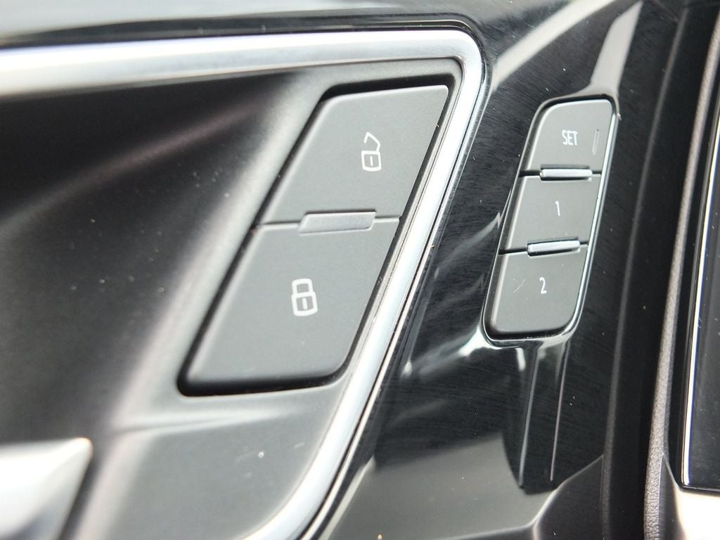 2024 Audi Q4 e-tron Premium quattro