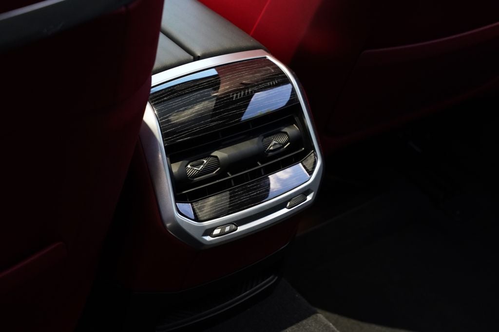 2025 BMW 7 Series 740i xDrive