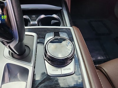2020 BMW 7 Series 750i xDrive M SPORT, EXECUTIVE PACKAGE, & MORE!!