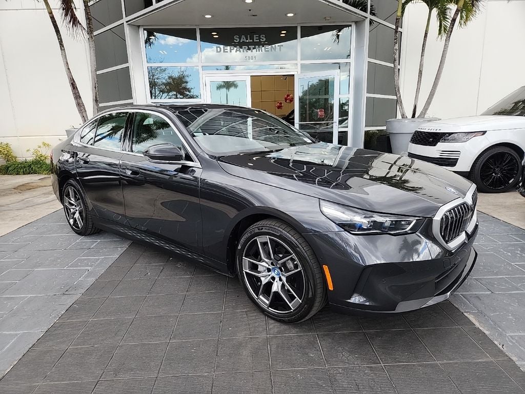 2025 BMW i5 eDrive40