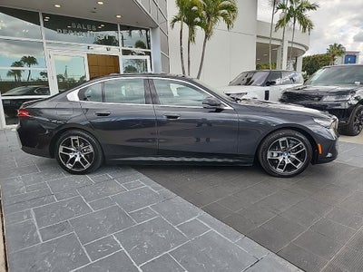 2025 BMW i5 eDrive40