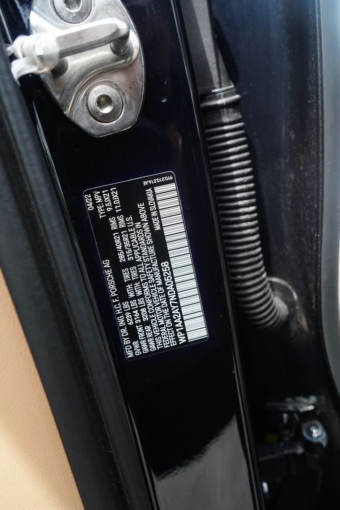 2022 Porsche Cayenne Base