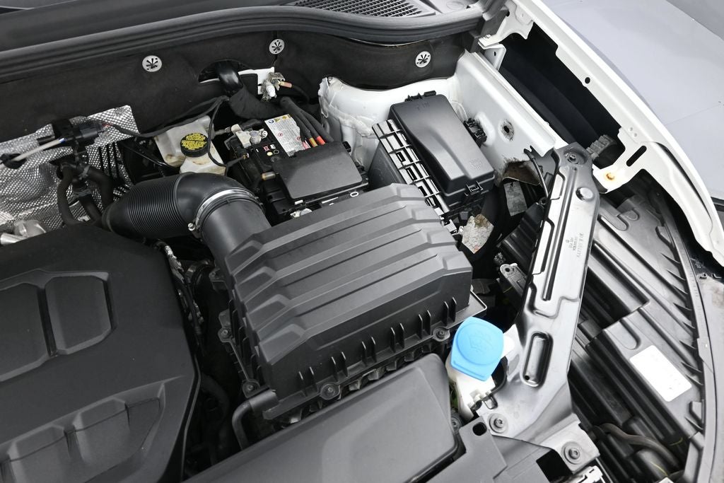 2024 Volkswagen Atlas Cross Sport 2.0T SEL Premium R-Line
