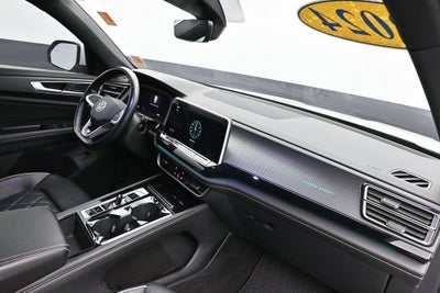 2024 Volkswagen Atlas Cross Sport 2.0T SEL Premium R-Line