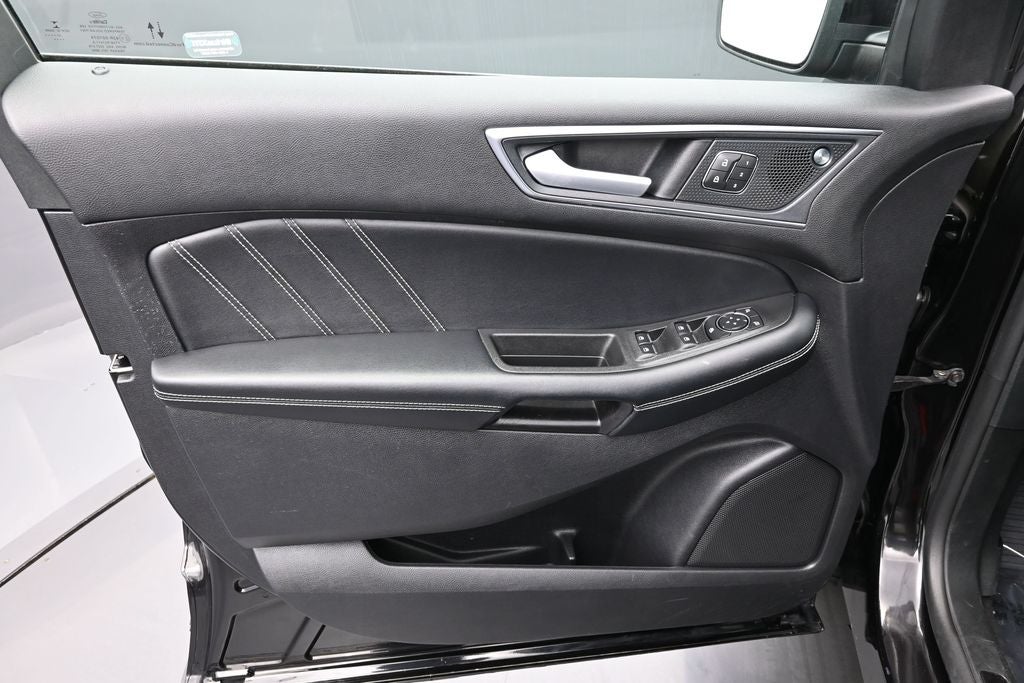 2021 Ford Edge ST