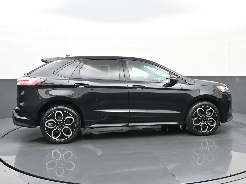 2021 Ford Edge ST