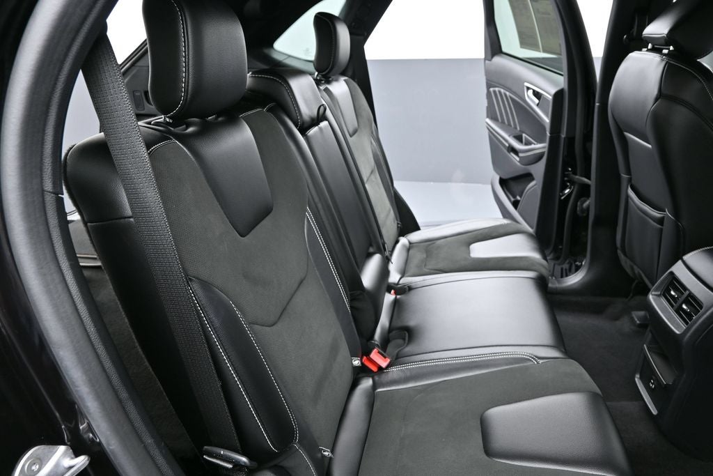 2021 Ford Edge ST