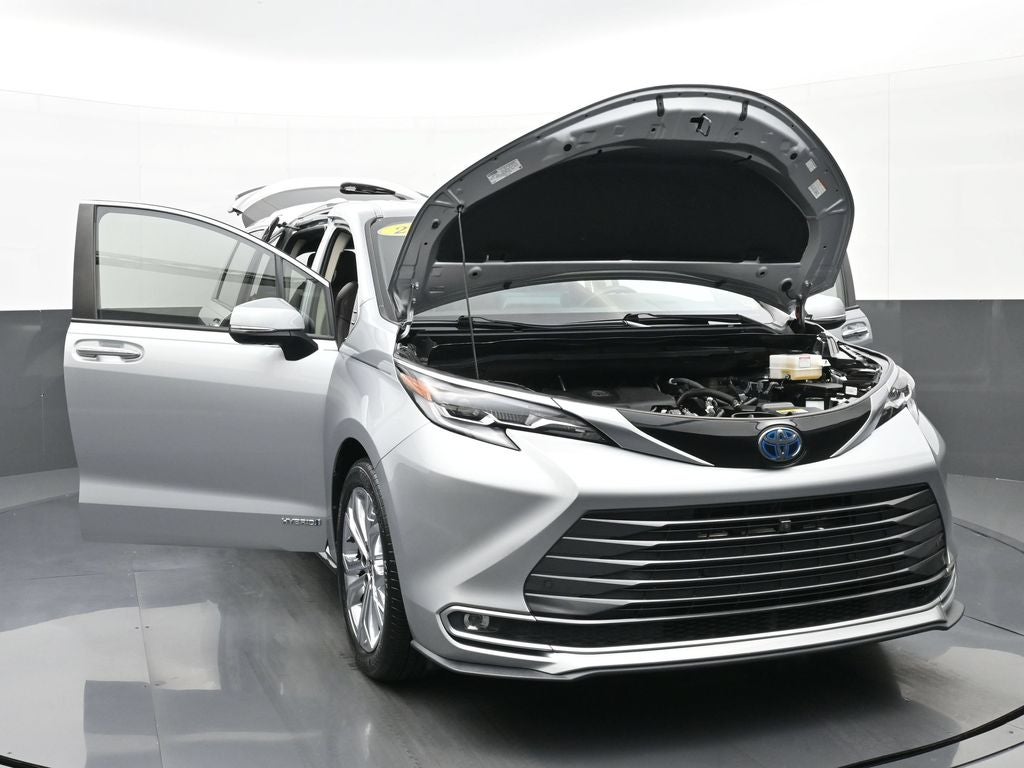 2021 Toyota Sienna Platinum 7 Passenger