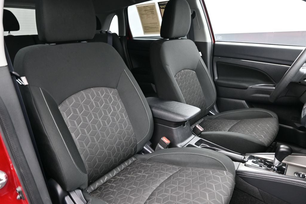 2025 Mitsubishi Outlander Sport 2.0 ES