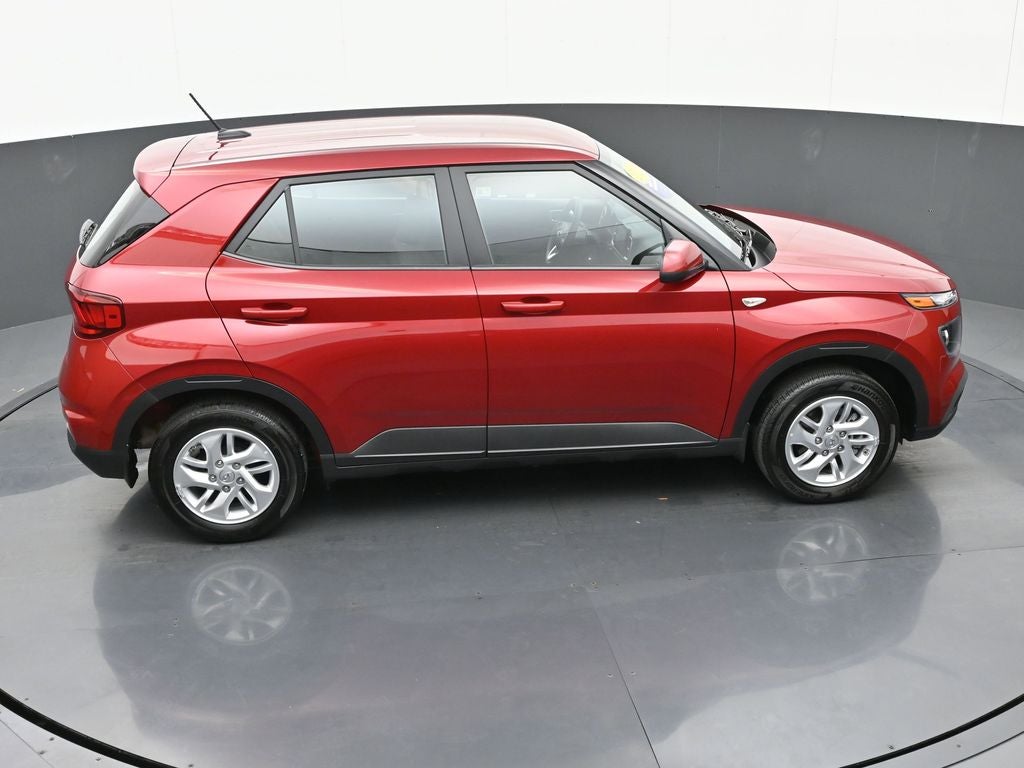 2025 Hyundai Venue SE