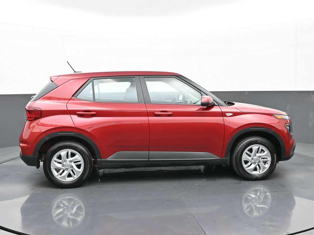 2025 Hyundai Venue SE