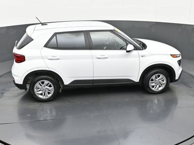 2025 Hyundai Venue SE