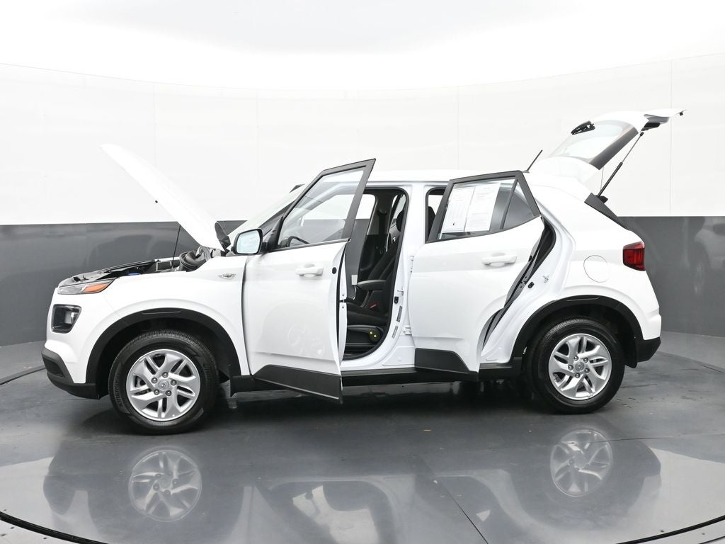 2025 Hyundai Venue SE